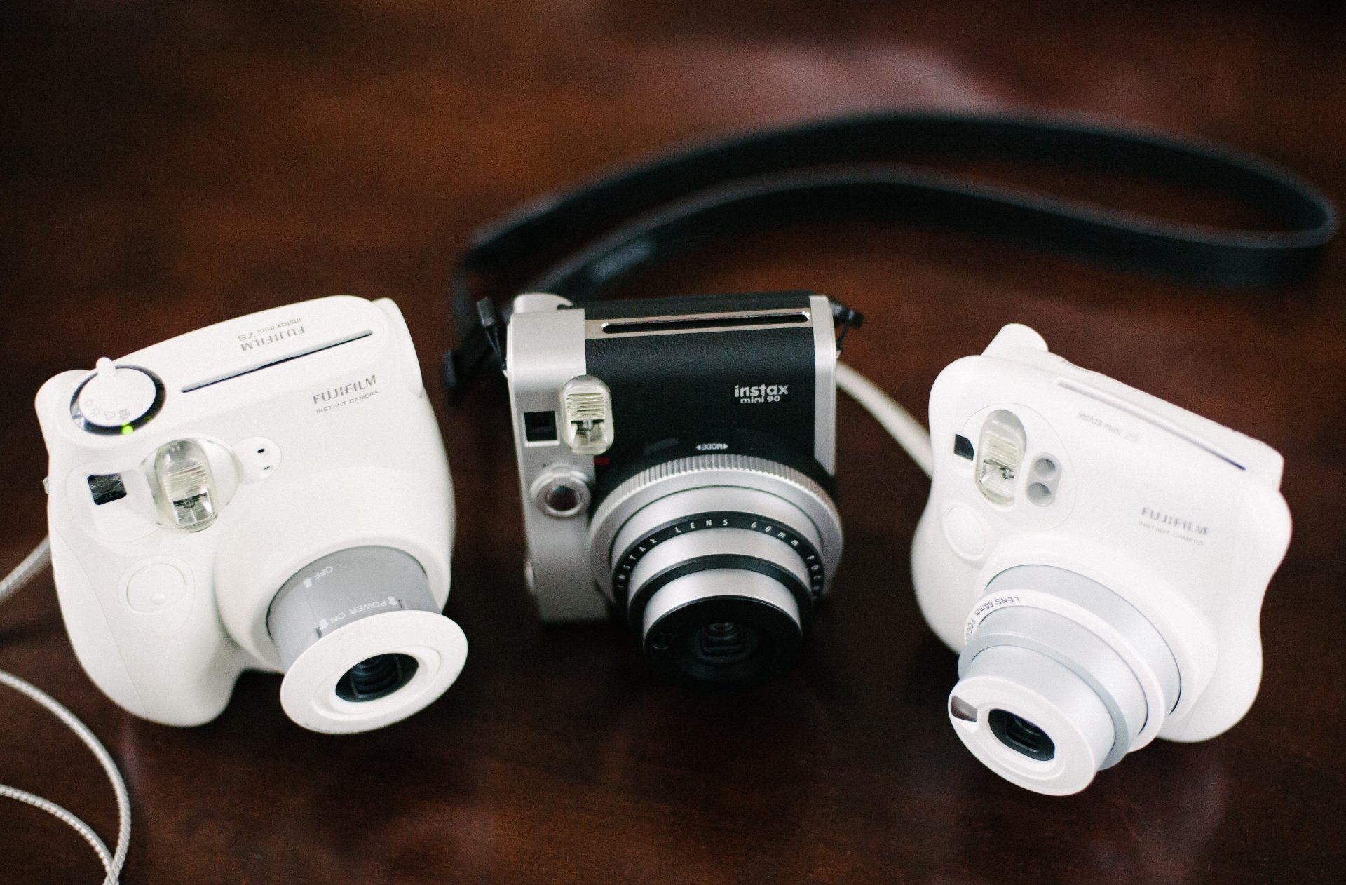 fujifilm instax mini 90 instax mini instax mini 7s mini 90 fujifilm holdings corporation japoński azjatycki orientalny fujifilm instax mini 90 neo classic aparat fotografia high tech technologia instant