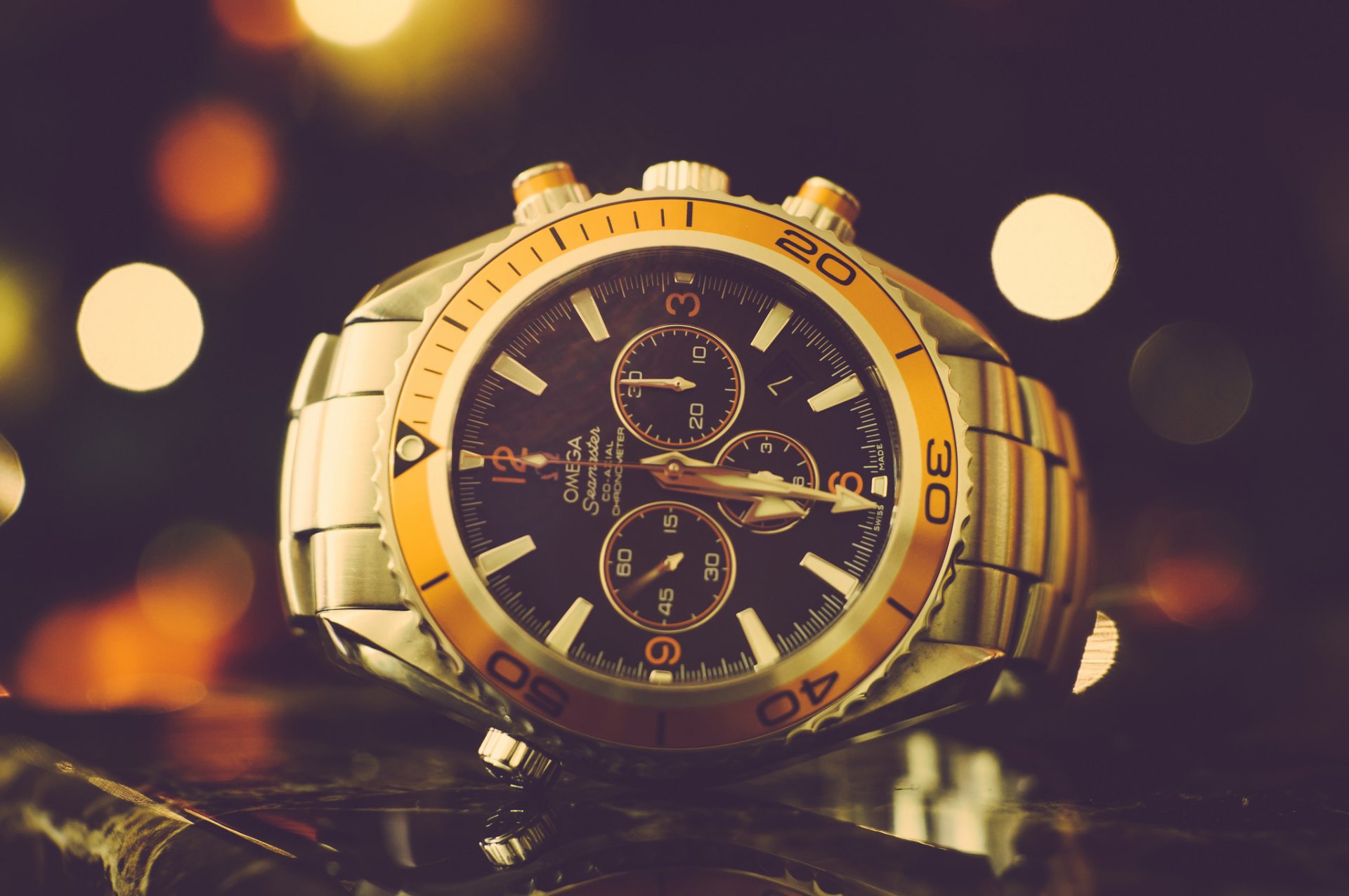 reloj muñeca manos