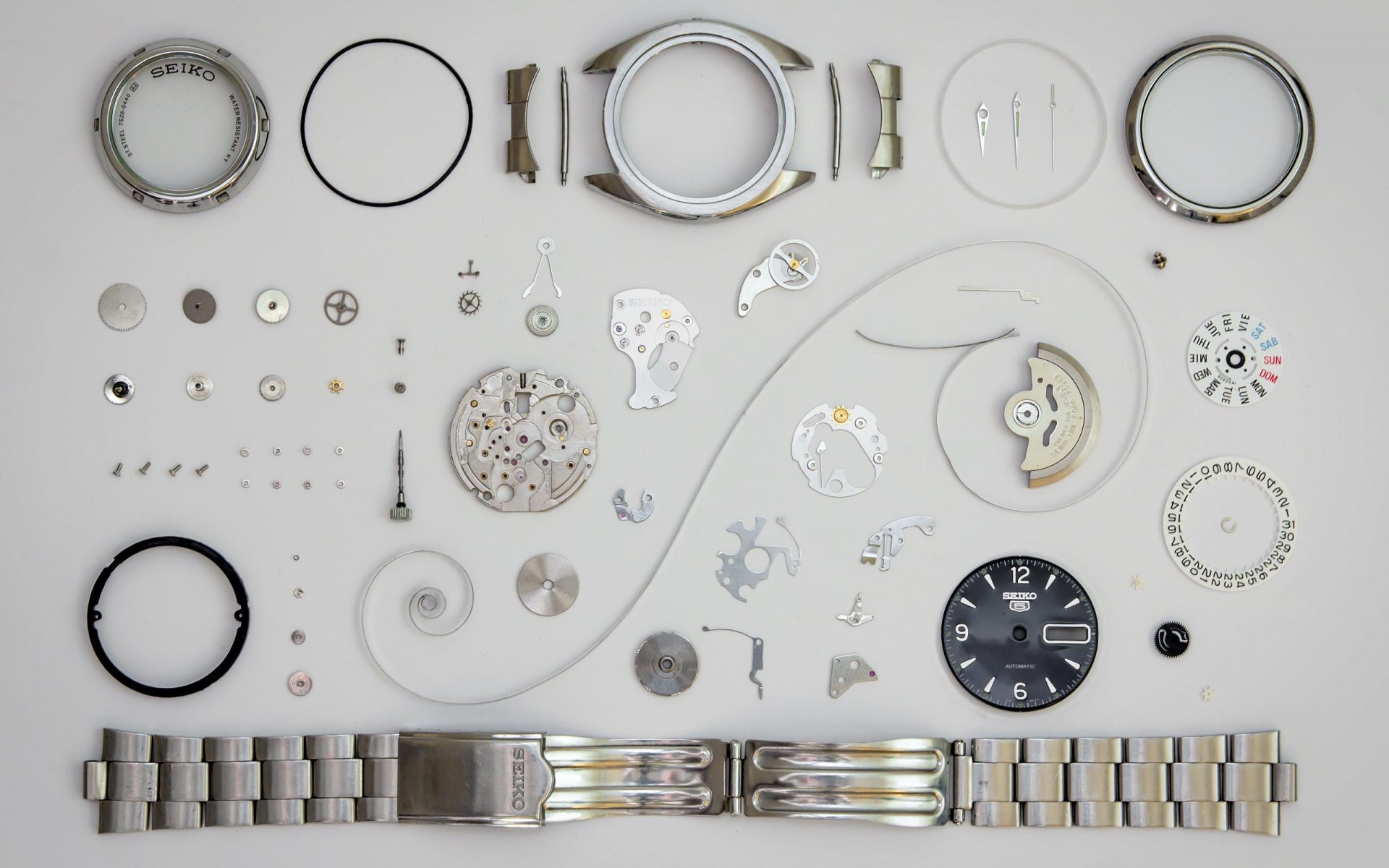 eiko watches the mechanism detail