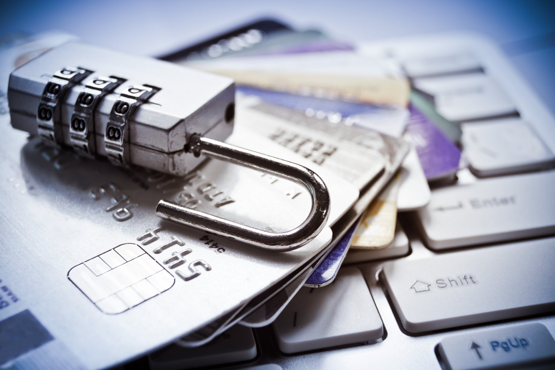 seguridad informática tarjeta de crédito débito teclado