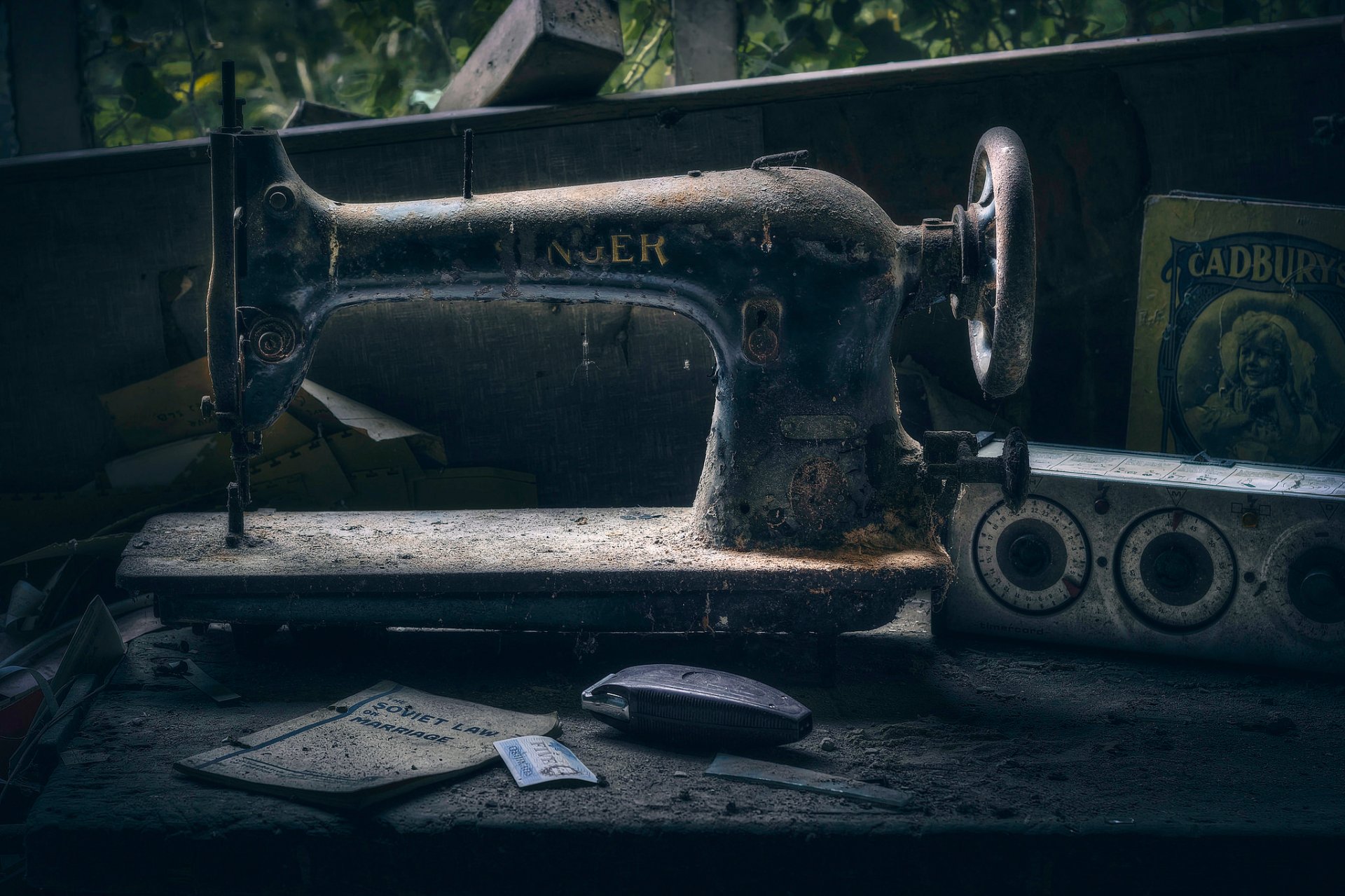 maszyna do szycia retro rarytas pył wieków