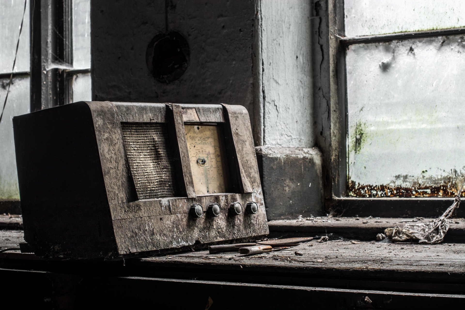 radio receiver background