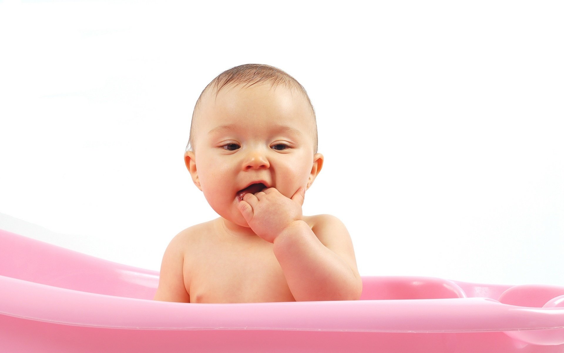 baño dedos en la boca tratamientos de agua mirada sonrisa retrato cara