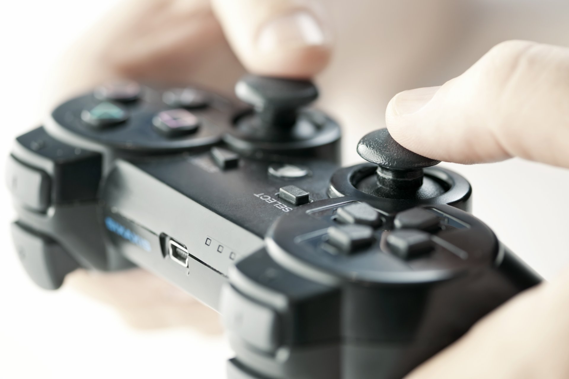 videospiel-controller gamer finger