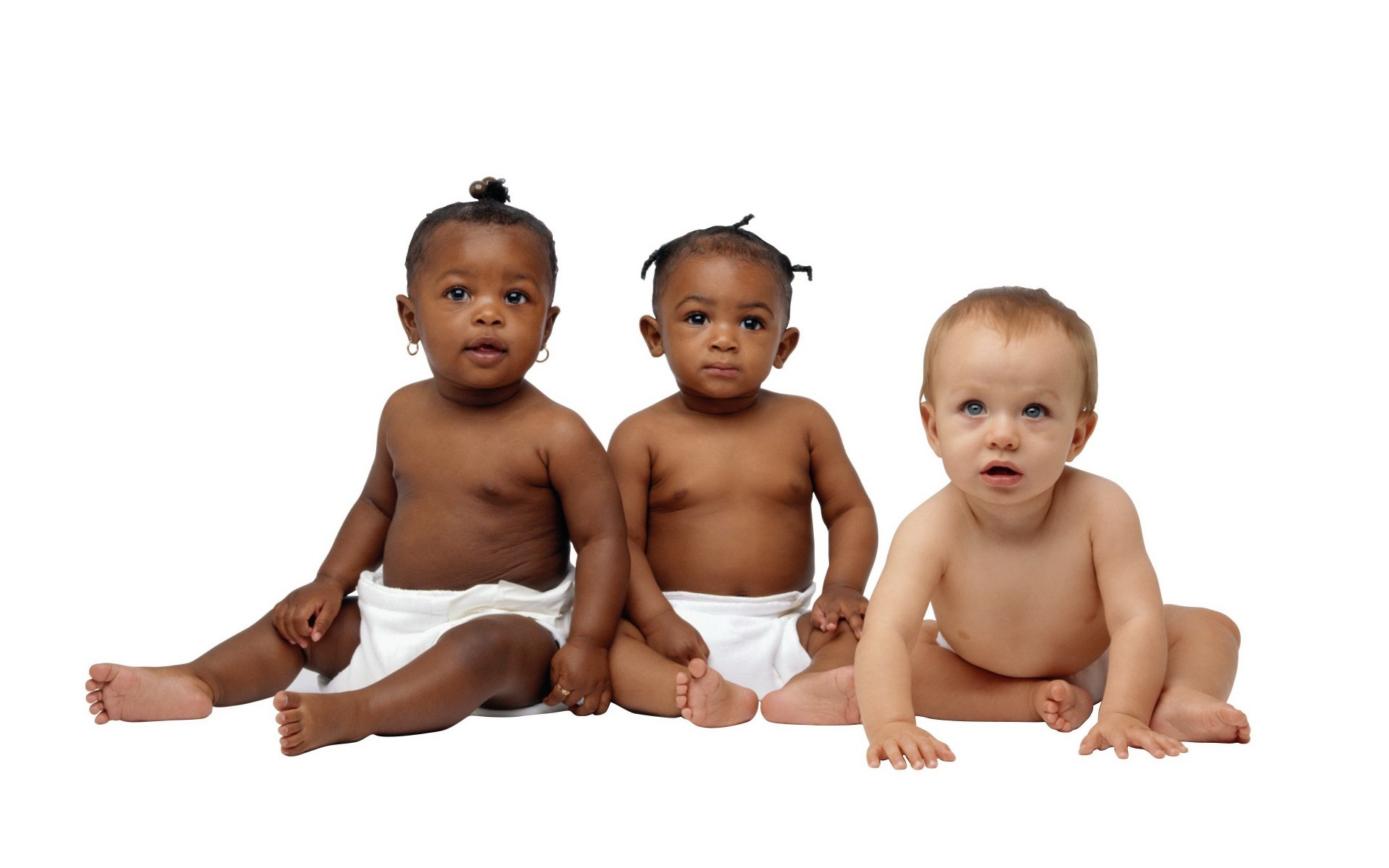 bébé compagnie yeux noirs collectif fond blanc enfants bébés miettes fidget fond assis peau foncée yeux visage