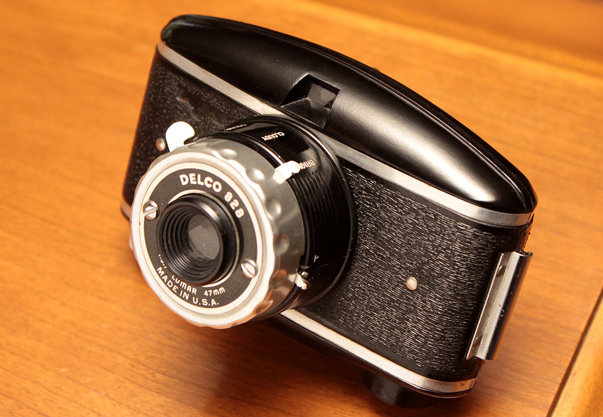 the camera delco 828 close up