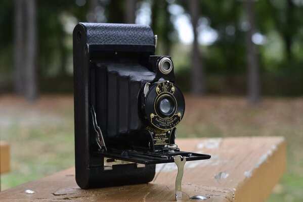 Appareil photo Vintage sur un banc