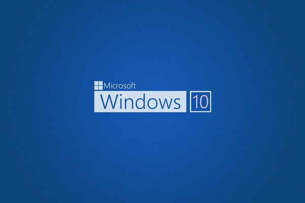 Wygaszacz ekranu systemu Windows 10 na niebieskim tle