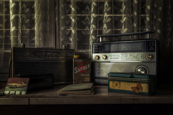 Vintage Radios auf dunklem Hintergrund