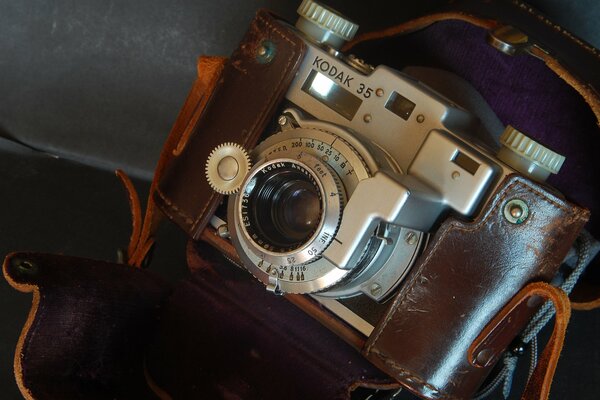Cámara kodak rf35 Vintage en funda