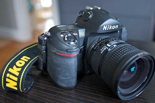 Appareil photo pour des photos claires Nikon 1920x1200
