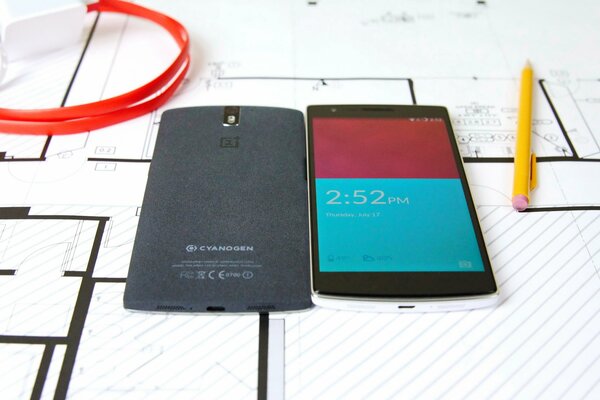 Smartphone One Plus sul disegno