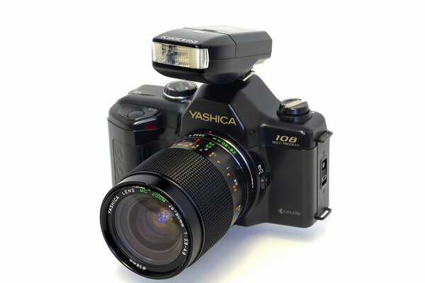 Kamera makro yashica 108 z multi programem