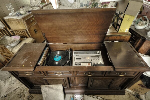 Duży gramofon Vintage
