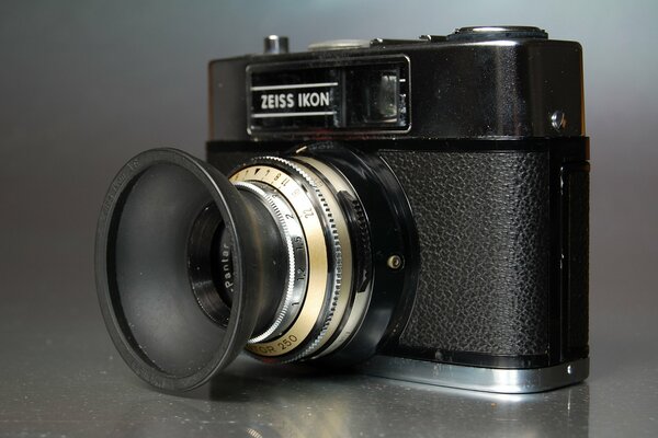 Old zeiss ikon contina camera l