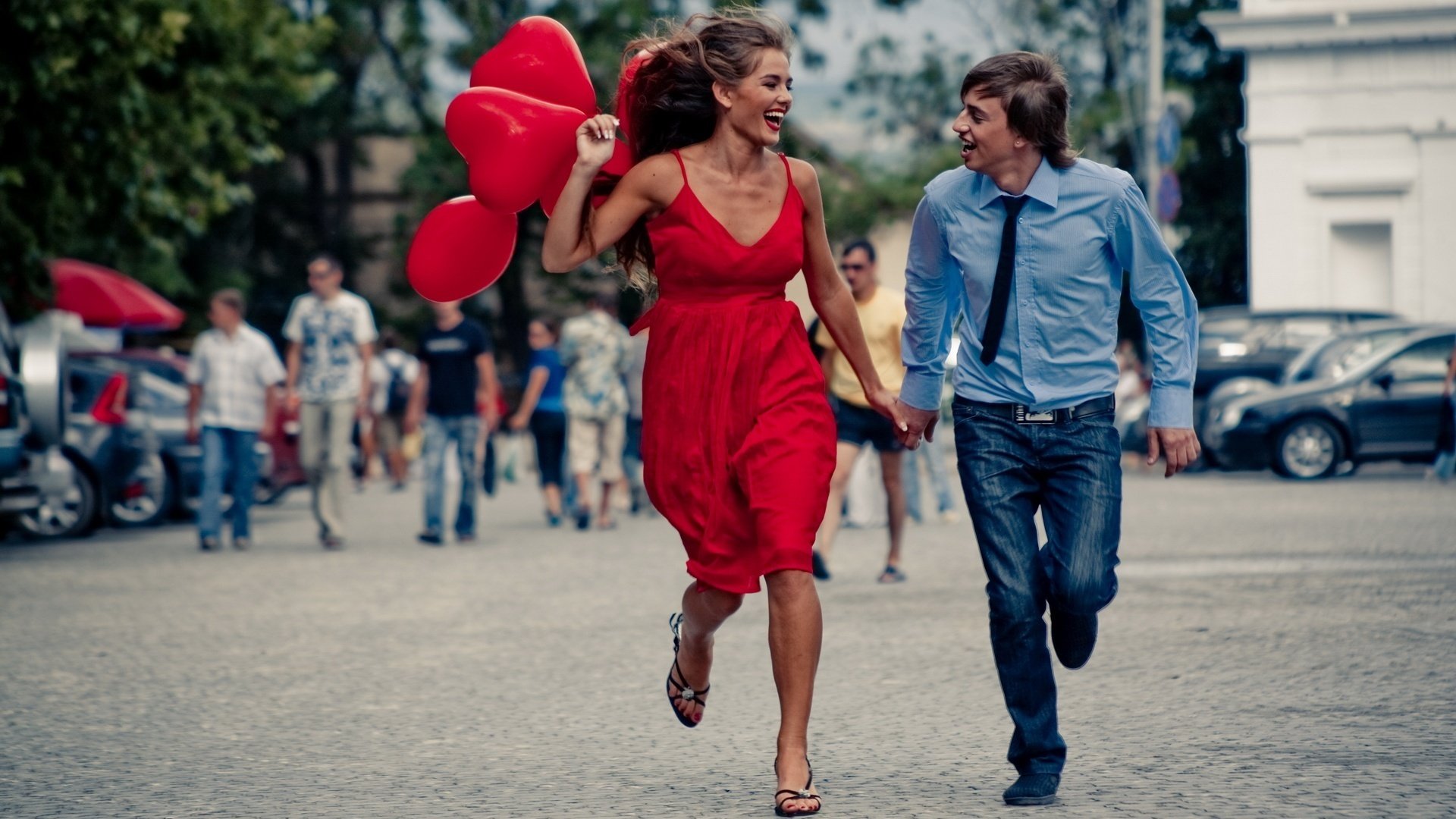 día de los enamorados vestido rojo romance rojo ternura pasión sentimientos amor cita reunión amantes pareja hombres mujeres