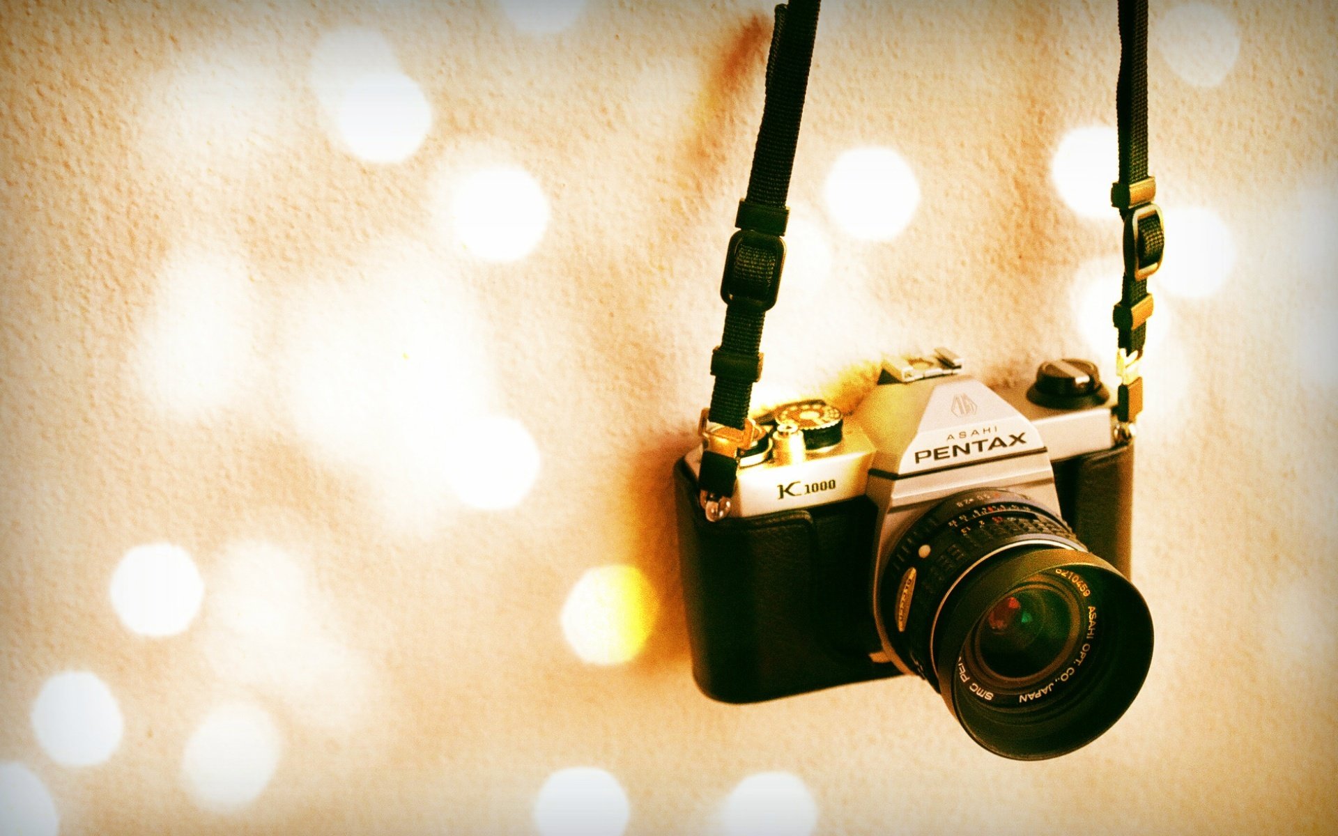 the camera pentax k1000 background