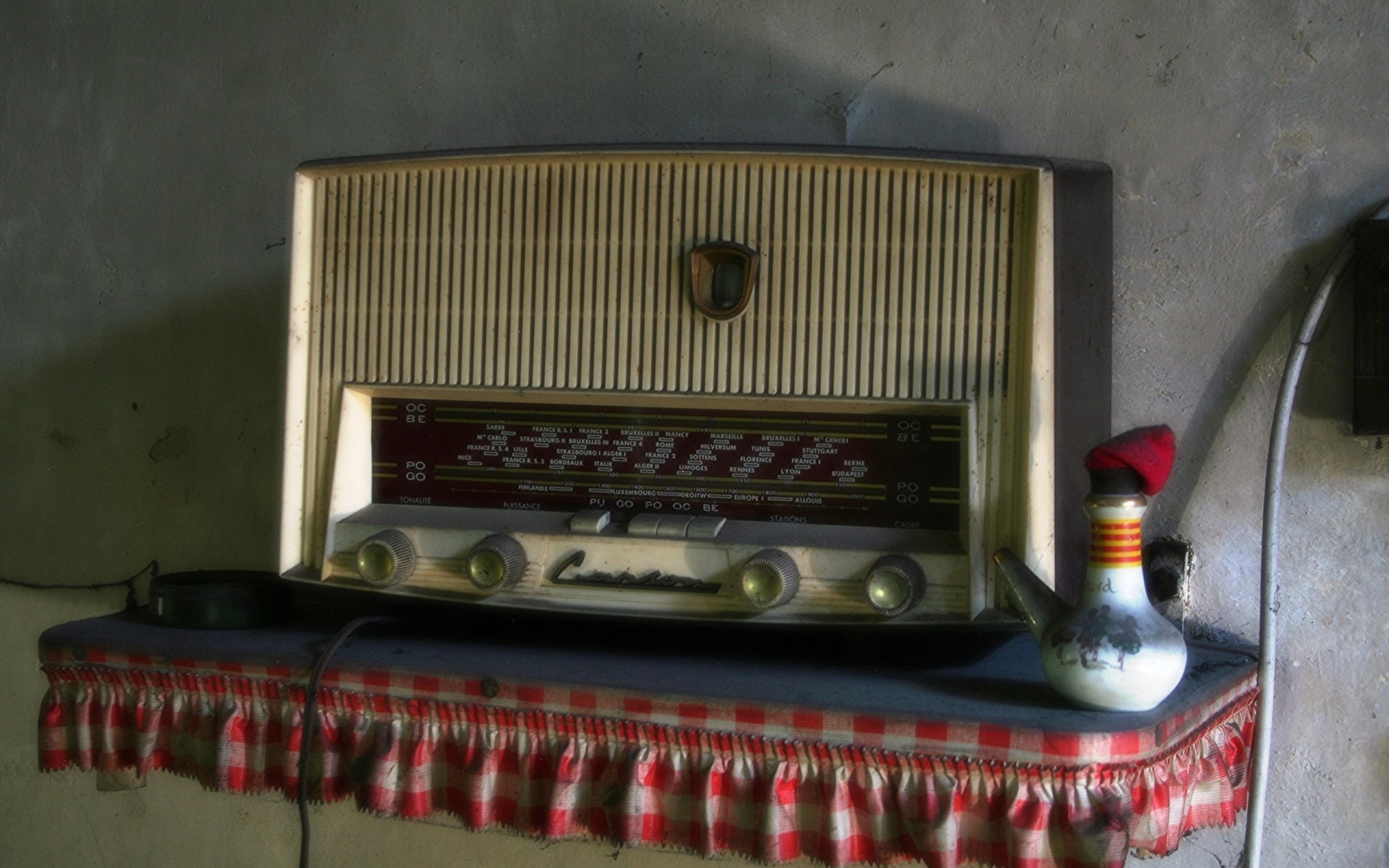 radio receiver background