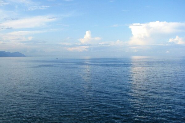 Cielo, mar, nubes