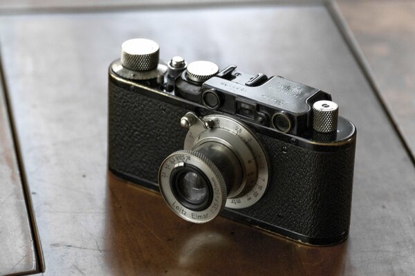 Photophone and professional camera Leica ii