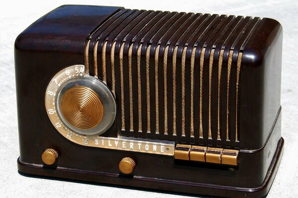 Silver Old radio priemnik