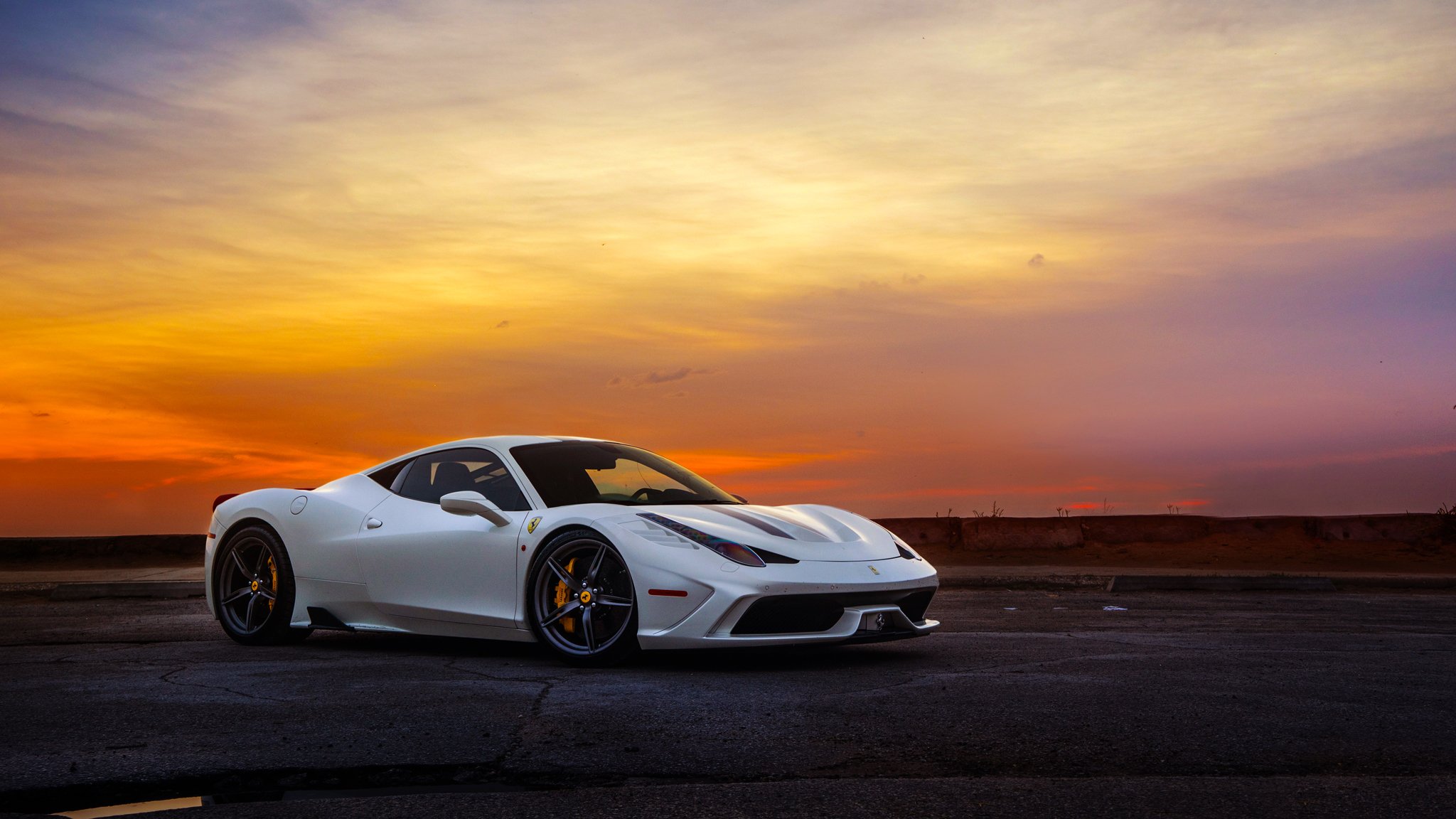 ferrari italia speciale weiß supersportwagen sonnenuntergang himmel