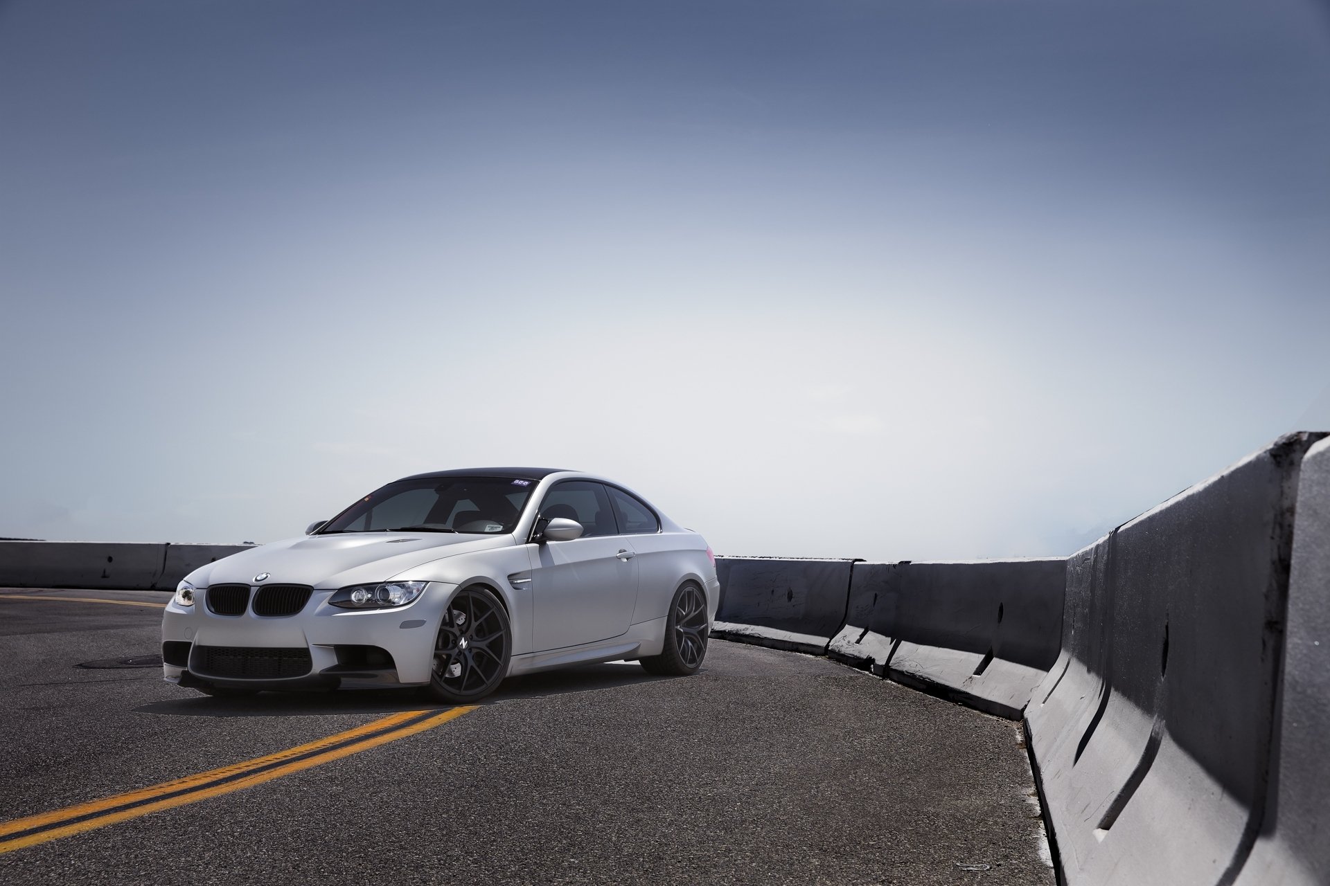 bmw m3 e92 plata bmw plata cielo carretera vuelta