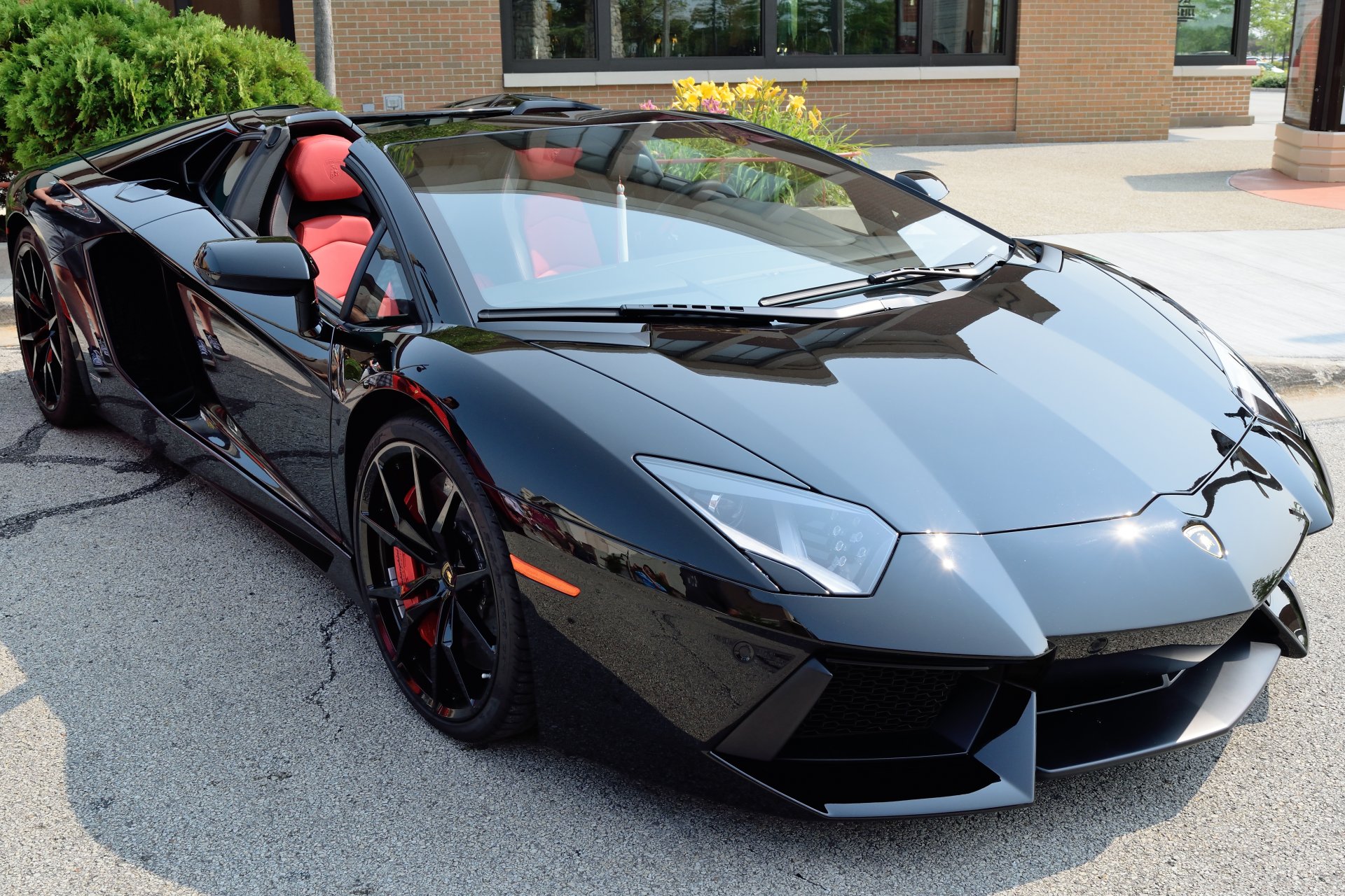 lamborghini aventador supercar front