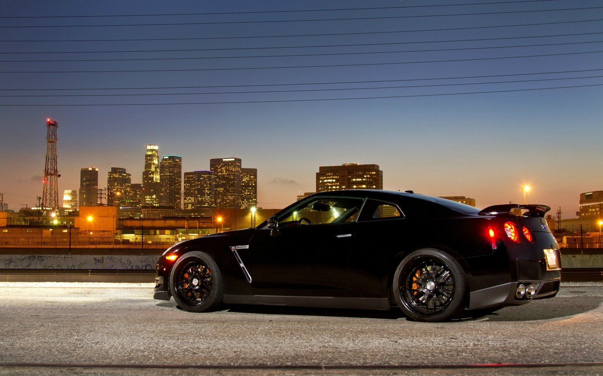 nissan gtr r35 black supercar town light