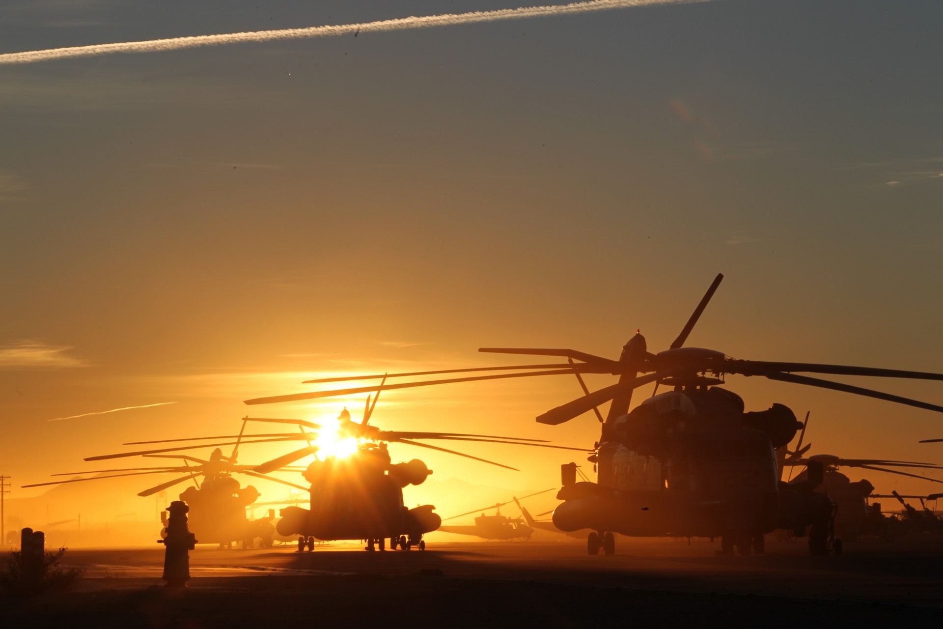 un helicopters sunset