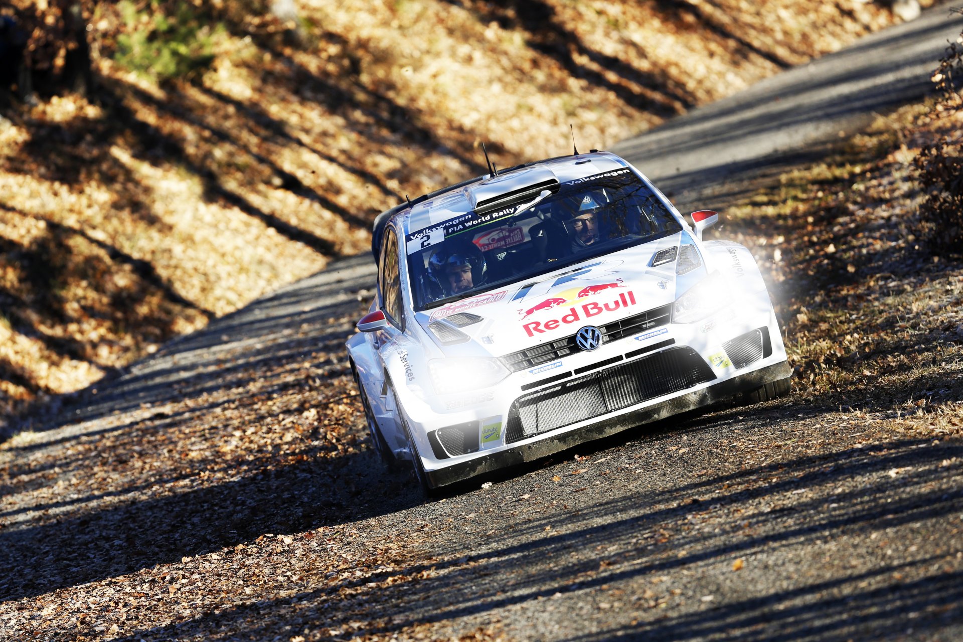 volkswagen polo wrc rally auto antepasado blanco velocidad delantero faros luz otoño carretera