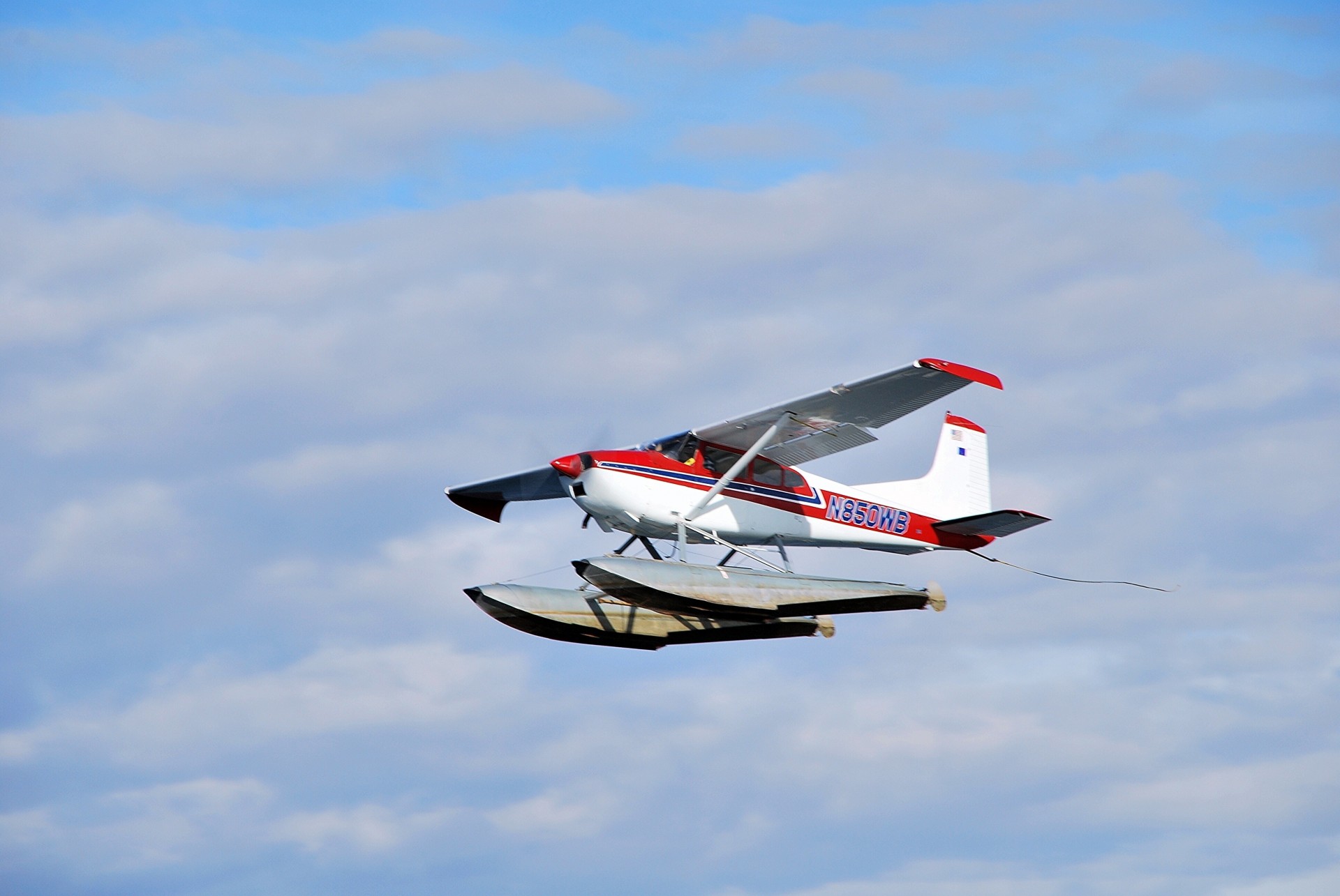 ingle-engined sky cessna a185f plane