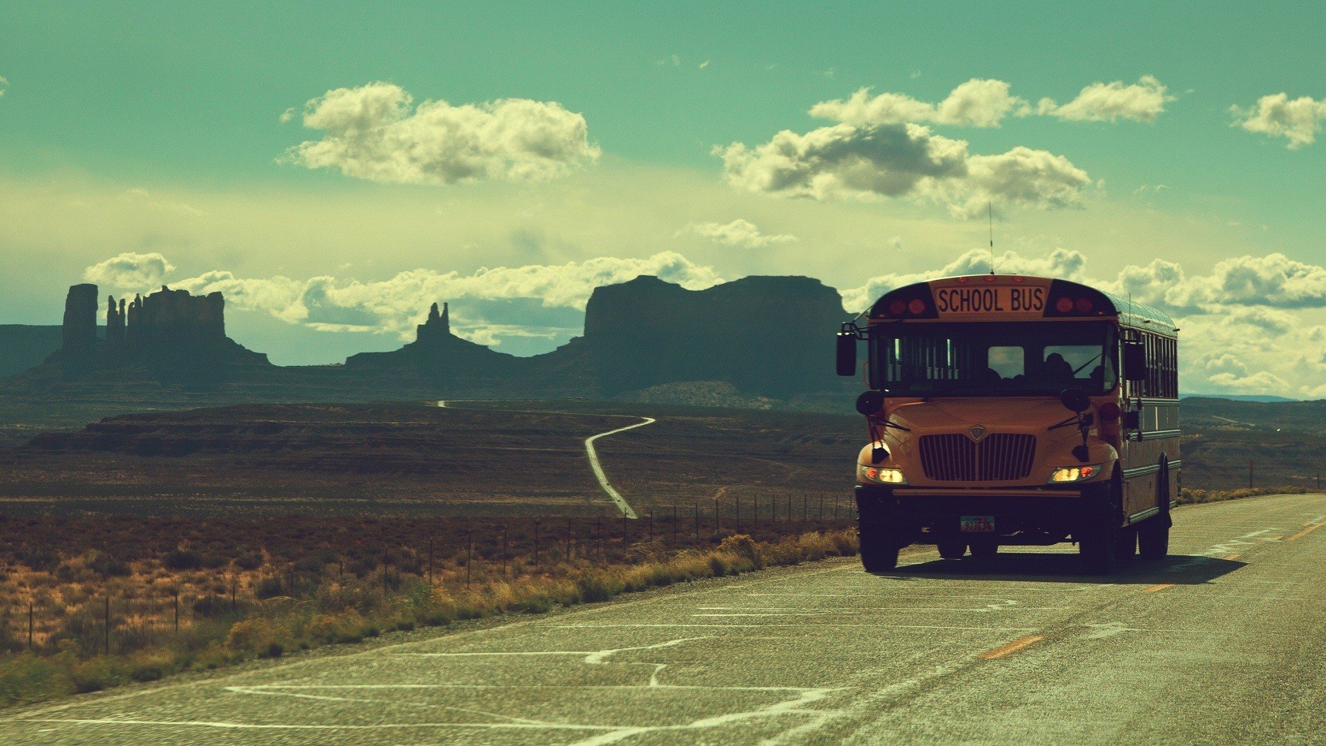 escuela autobús escuela. autobús carretera