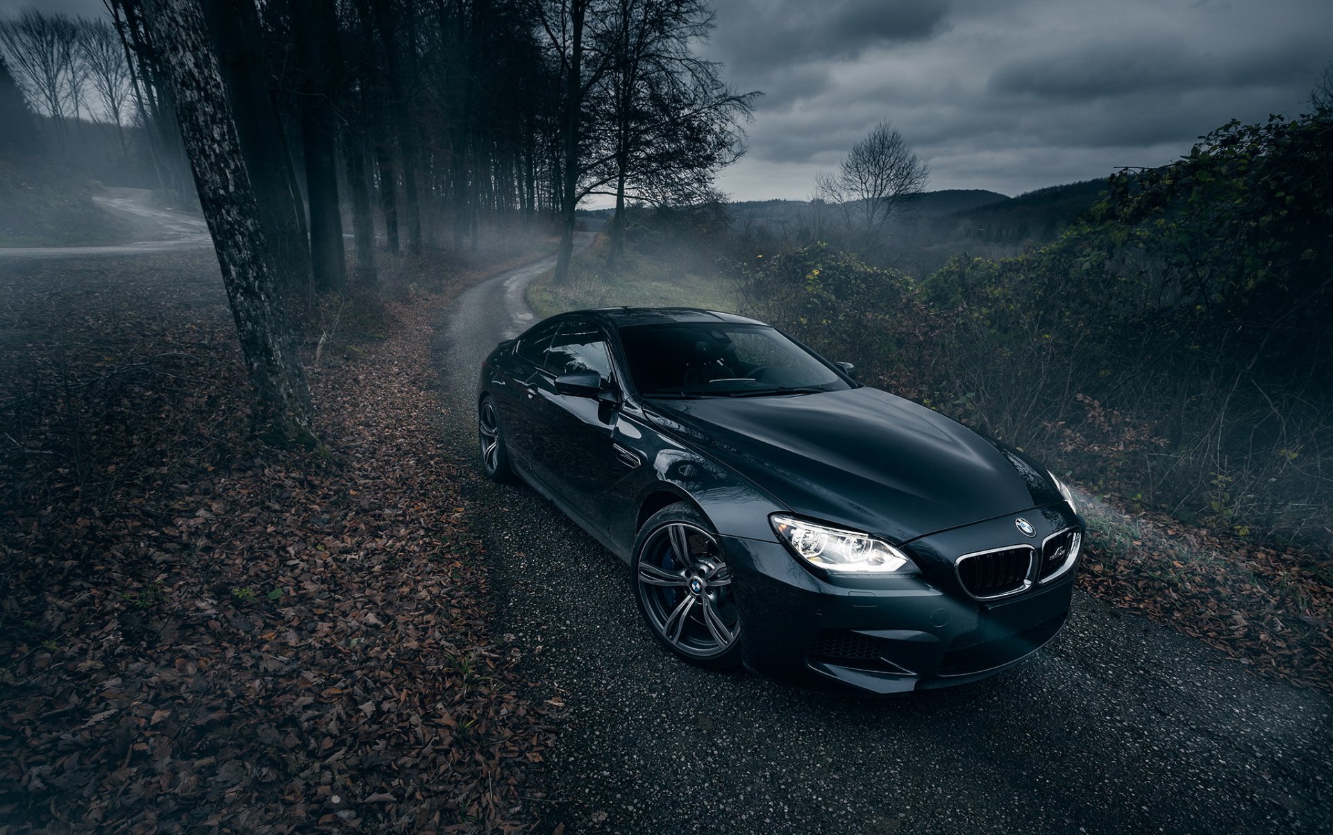 bmw m6 strada auto notte