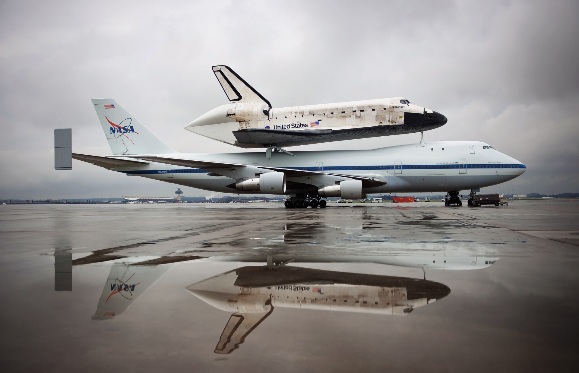 avión nasa transbordador descubrimiento