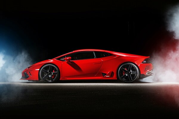 Foto roter Lamborghini lb724