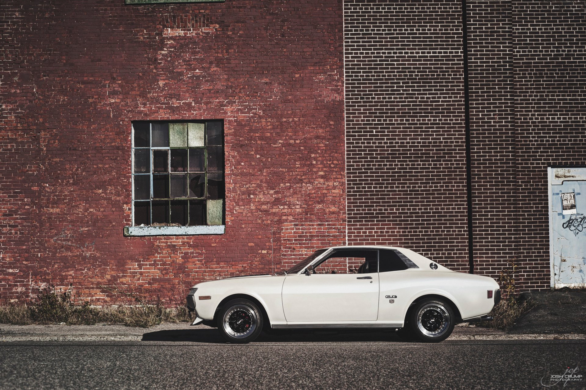 toyota celica gt 1974 white