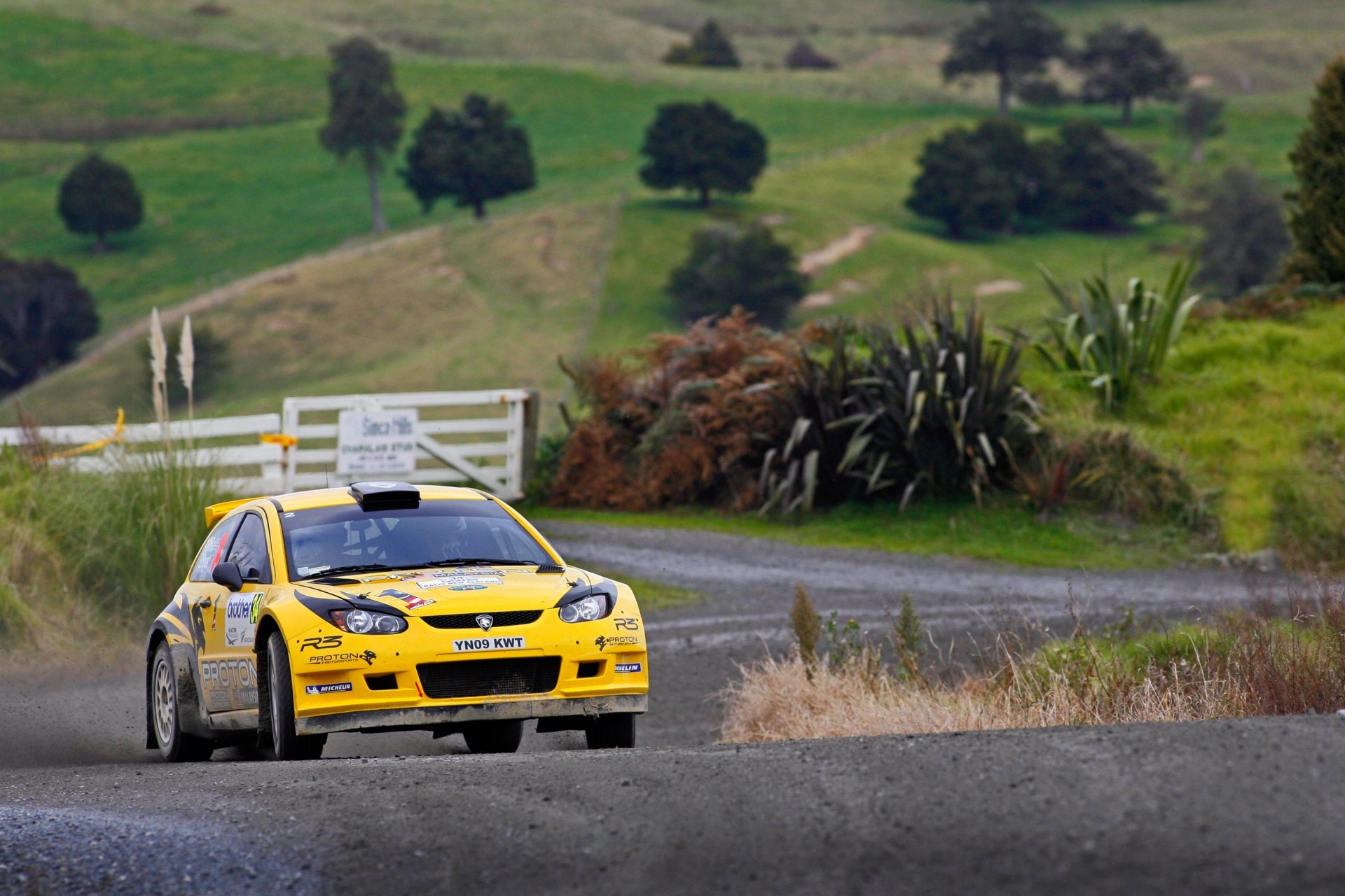 proton auto rally sport giallo corsa rally wrc