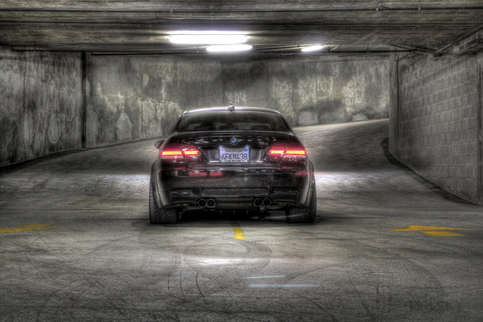 bmw m3 e92 negro bmw aparcamiento trasero sombra