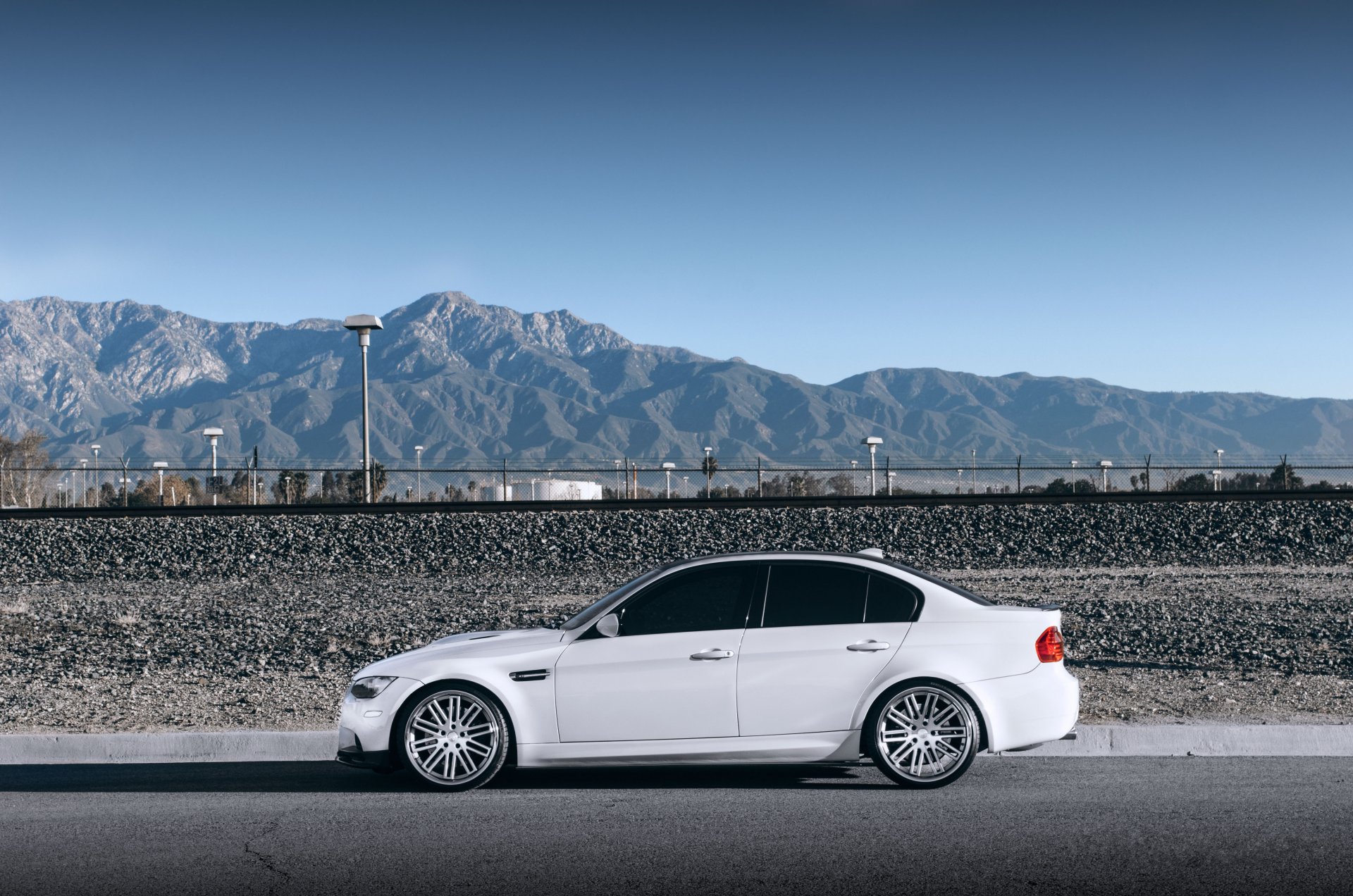 bmw m3 e90 blanco ruedas bmw perfil llantas cielo montañas