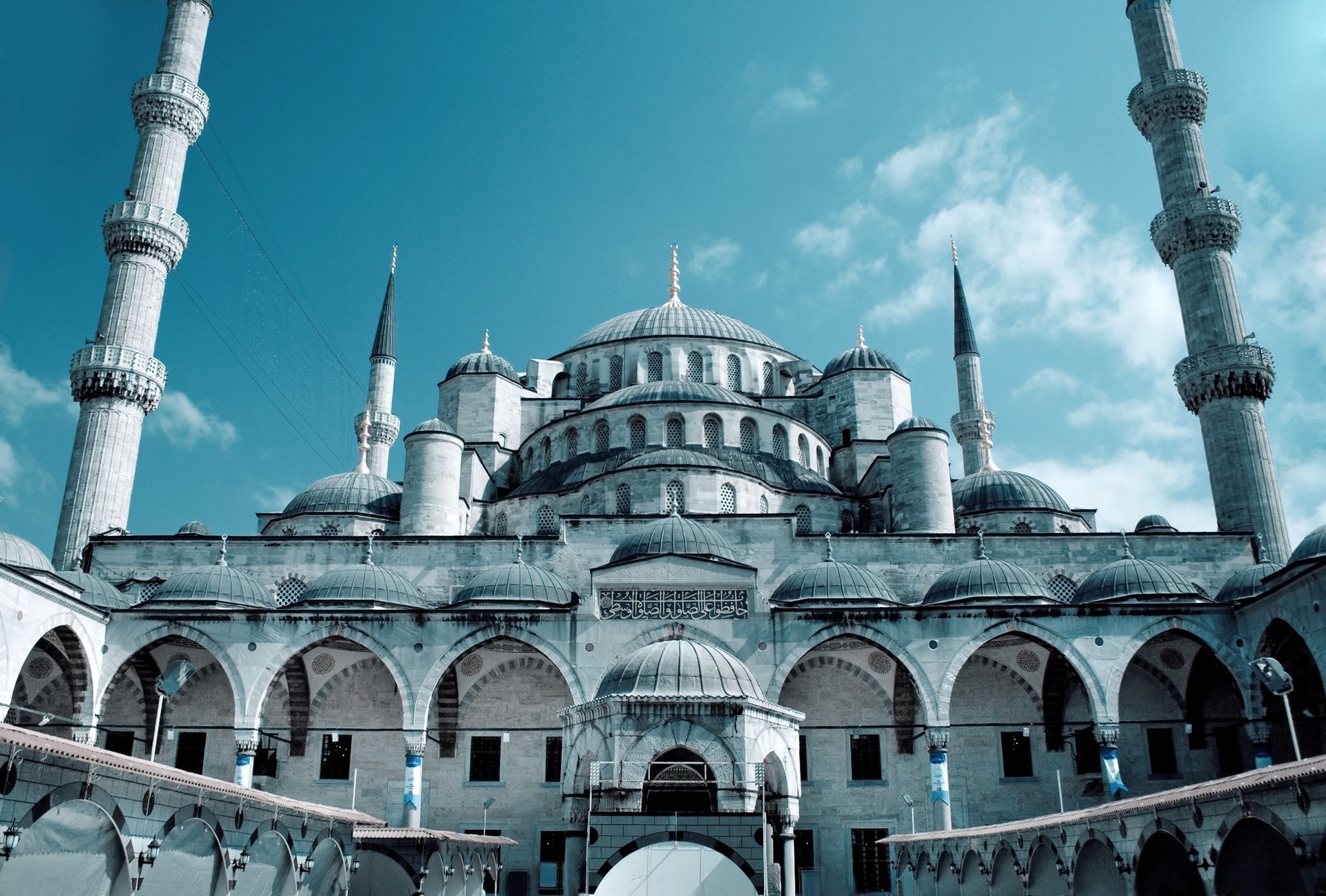 grand mosque istanbul sultanahmet mosque istanbul turkey architecture height sky background new york religion building