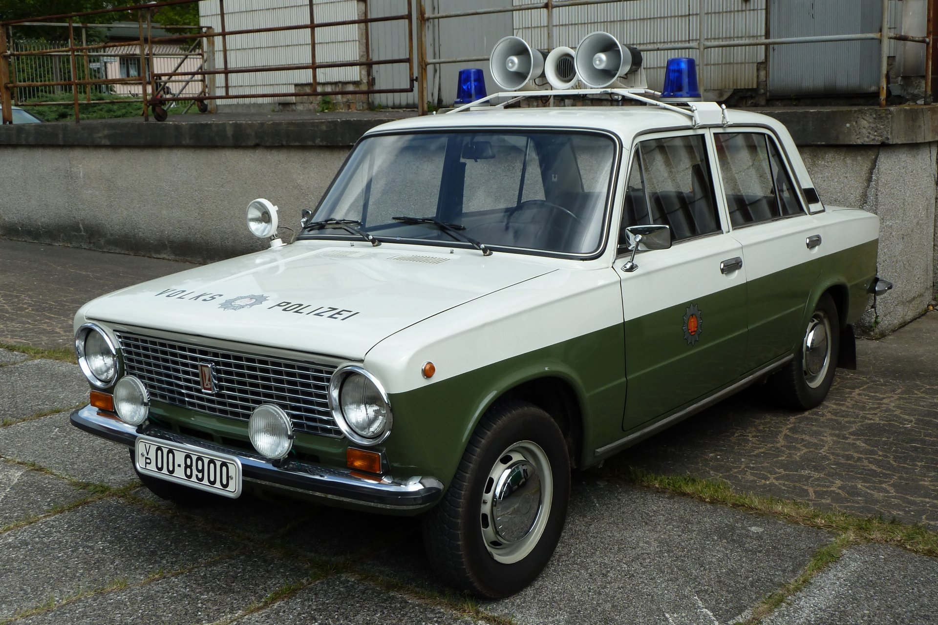 lada 1200s vaz volkspolizei polizei ddr