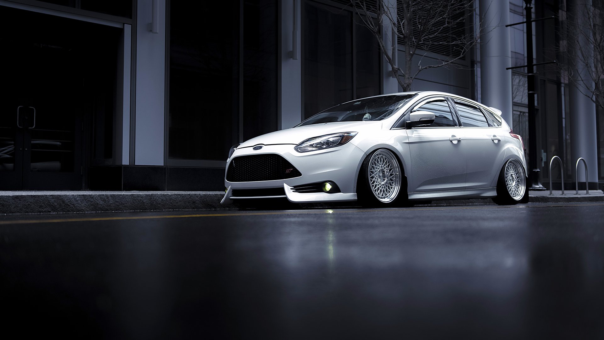 ford focus st 2015 avant gard koła biały kolor przód