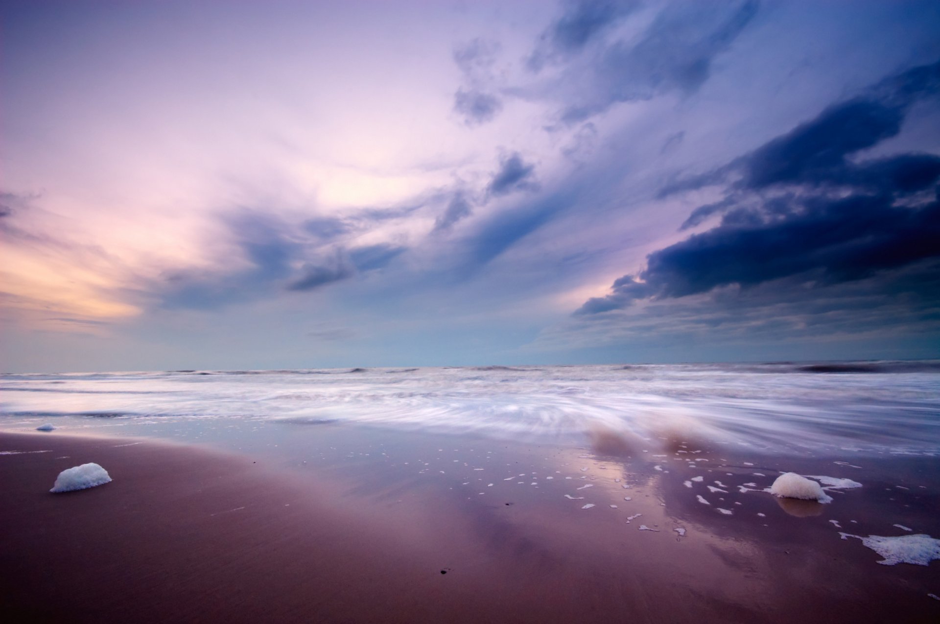 paysages plages côte eau pierres sable ciel océan mer horizon nuages mousse