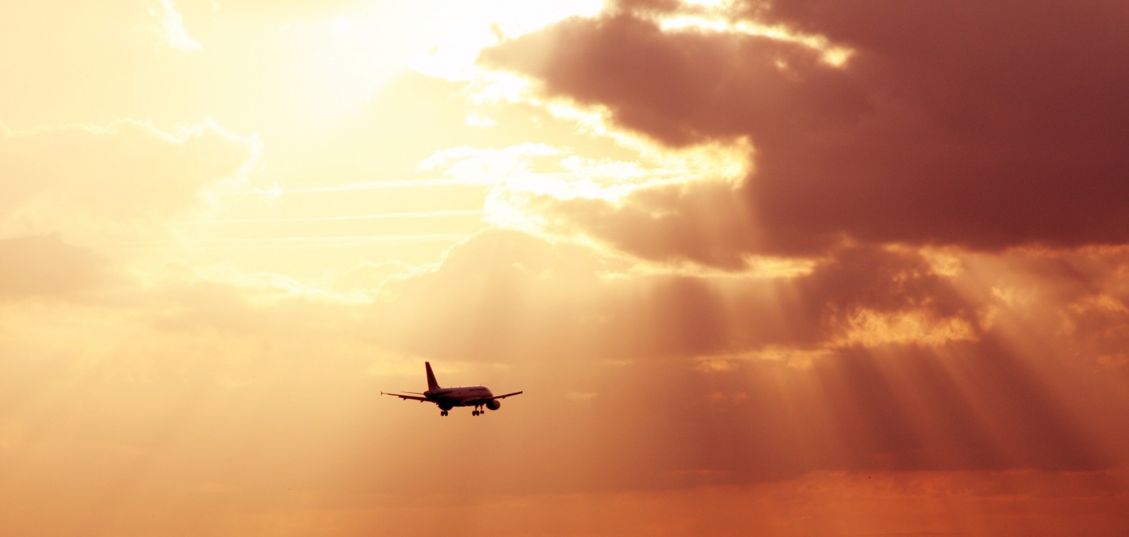 himmel flugzeug wolke strahlen sonne