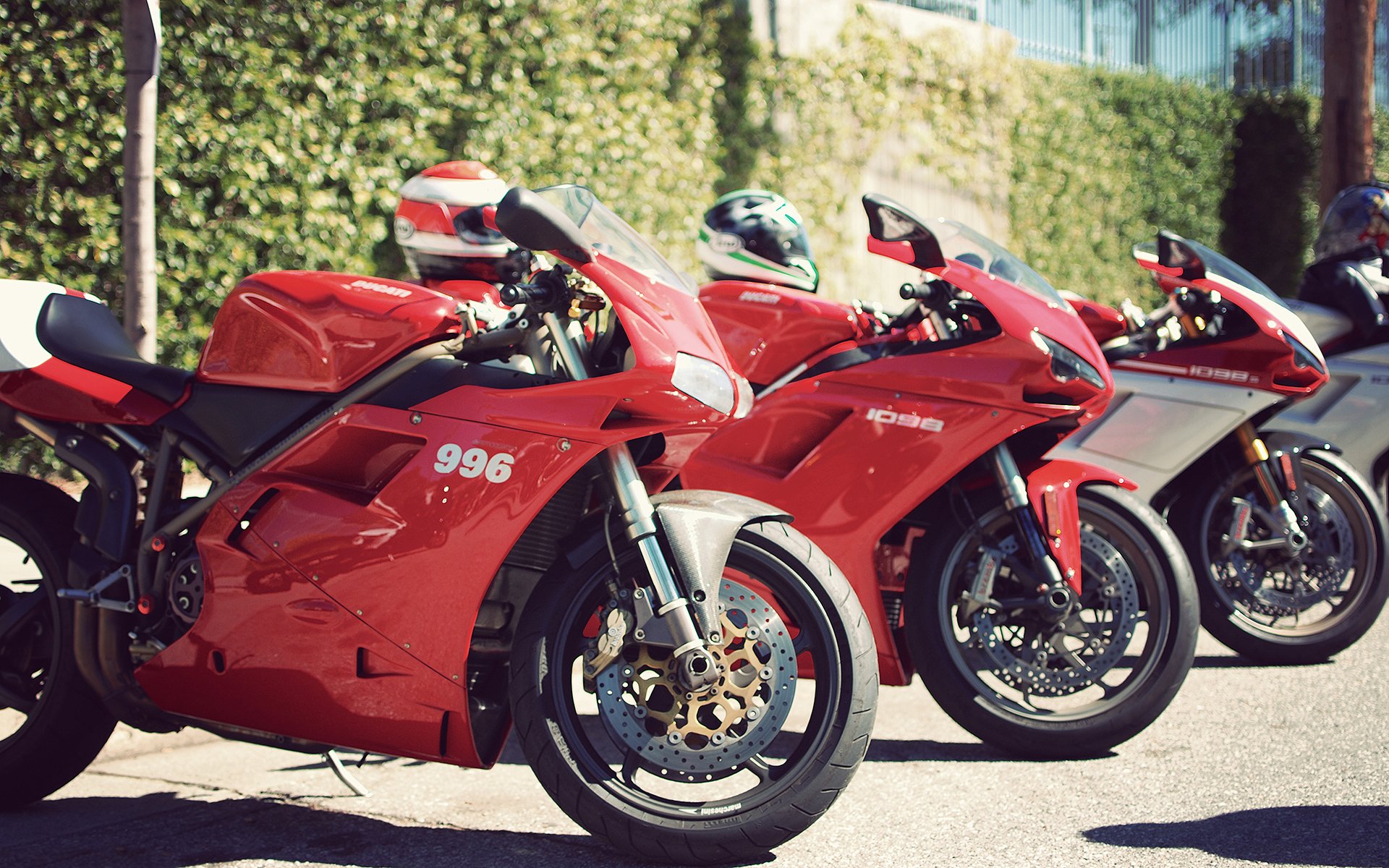 ducati millenovantotto moto sportive