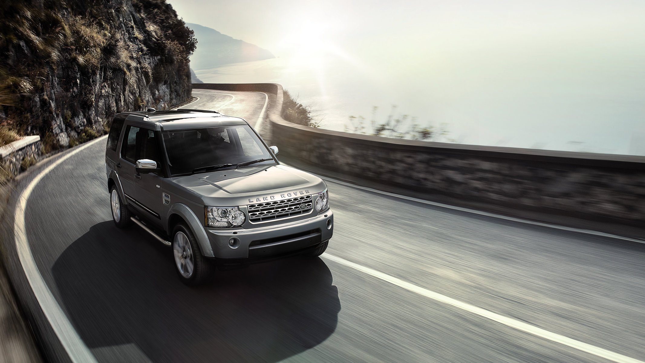 land rover discovery 4 sonne straße verkehr suv jeep sommer meer