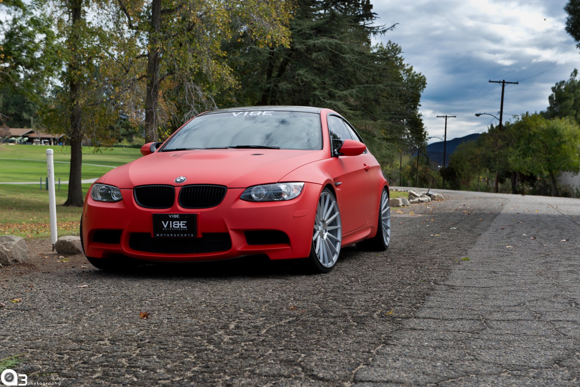 bmw m3 opaco rosso posizione ruote