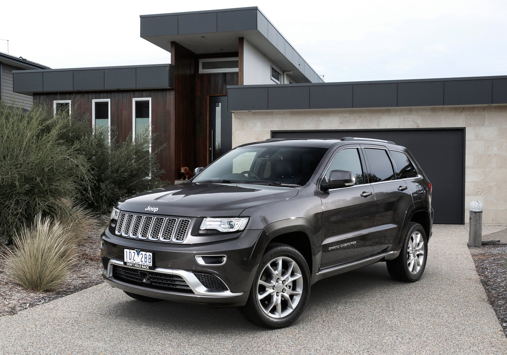 2015 г. джип grand cherokee саммит платина ас-spec wk2 гранд чероке