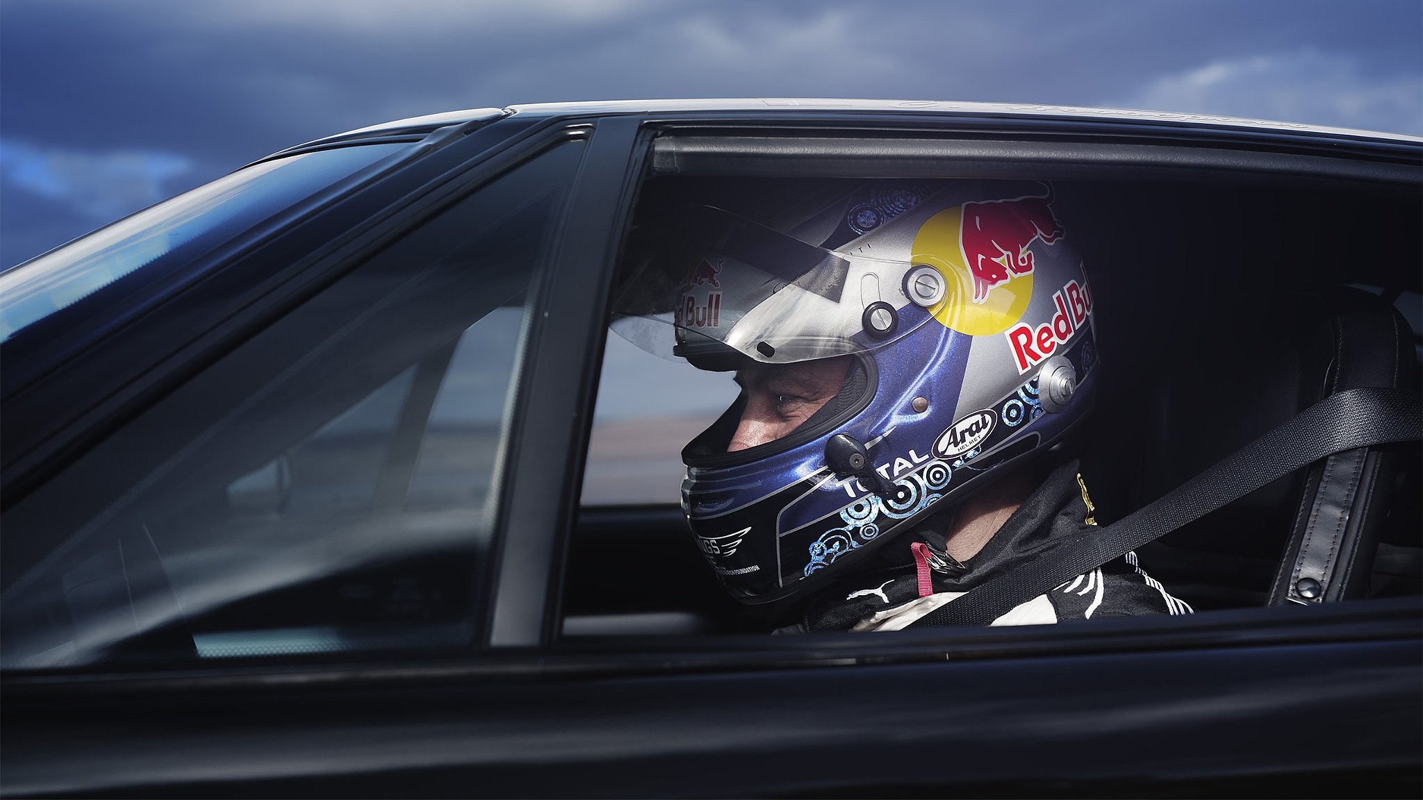 red bull pilot race helmet vehicle